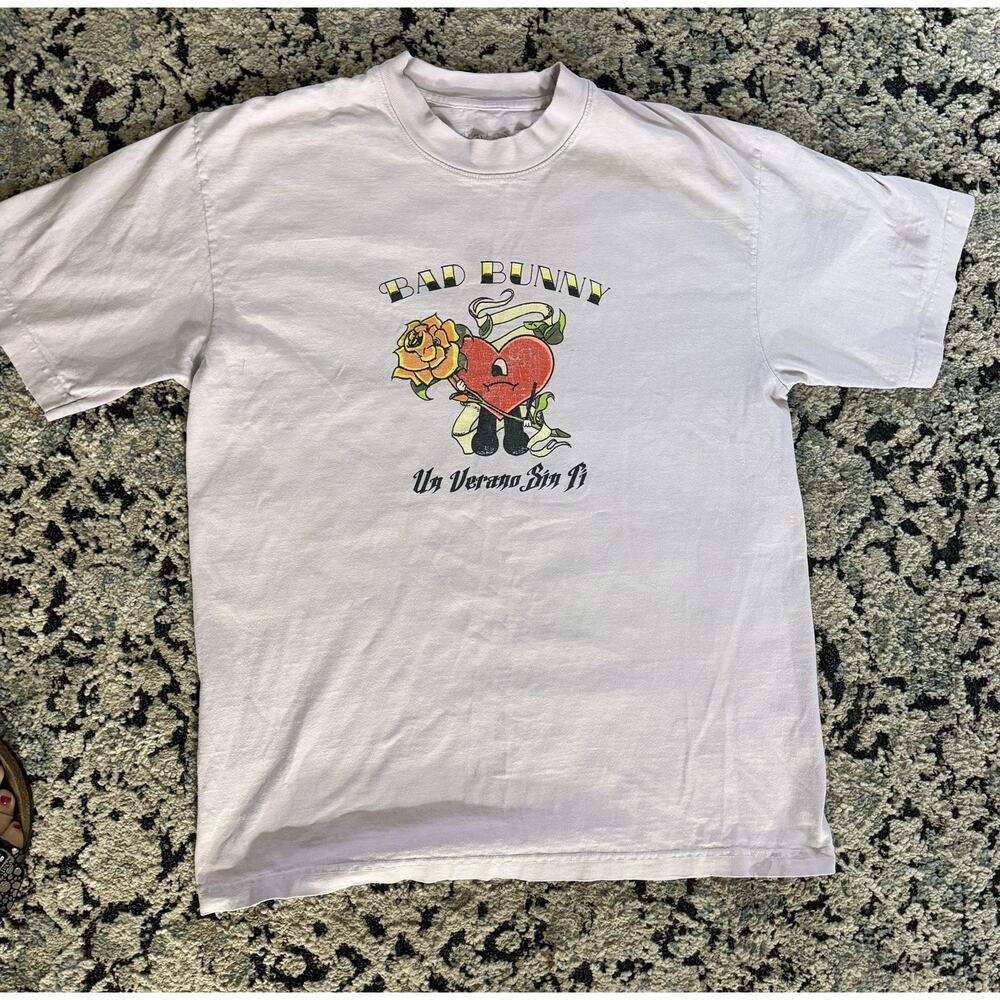 Bad Bunny Worlds Hottest Tour 2022 Official Merch Shirt Un Verano Sin Ti Size M